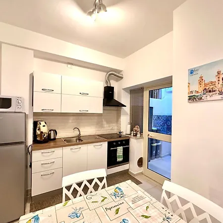 Il Cortiletto By Housilia Apartman Cefalù