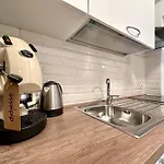 Apartment Il Cortiletto By Housilia Cefalu
