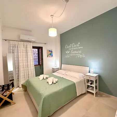 Il Cortiletto By Housilia