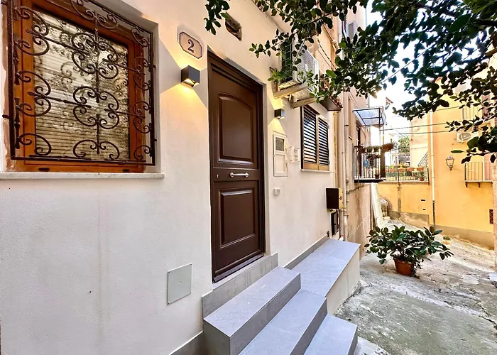 Il Cortiletto By Housilia * Cefalú