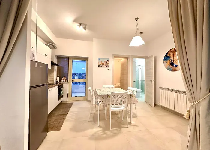 Apartamento Il Cortiletto By Housilia Cefalú