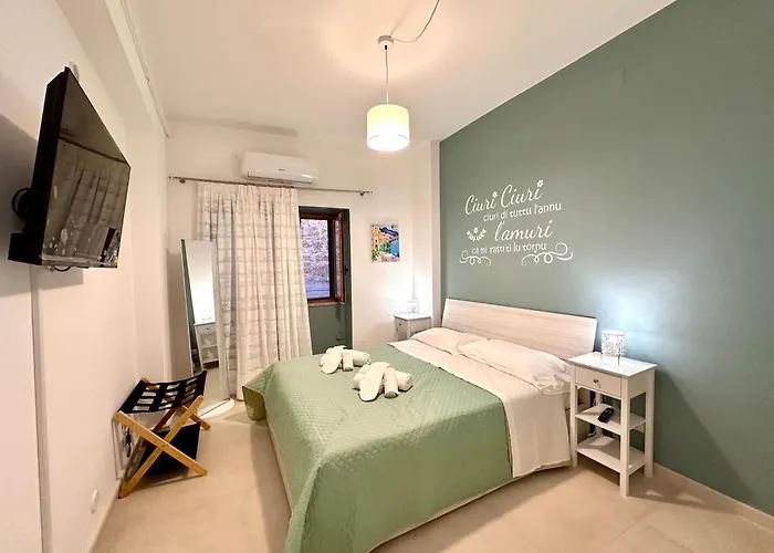 Il Cortiletto By Housilia *