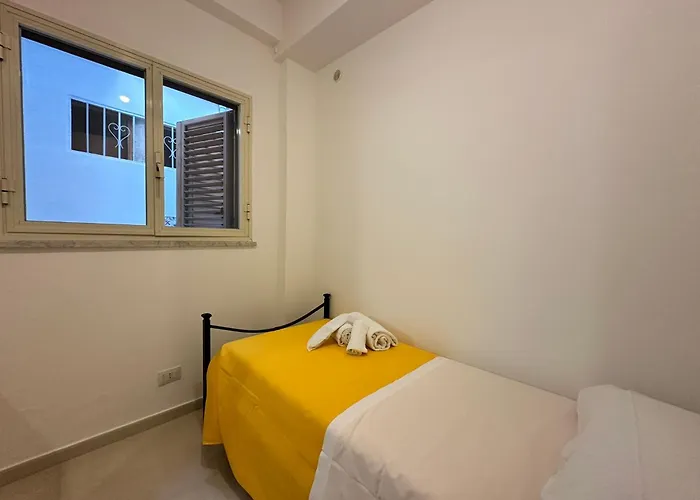 Daire Il Cortiletto By Housilia Cefalù